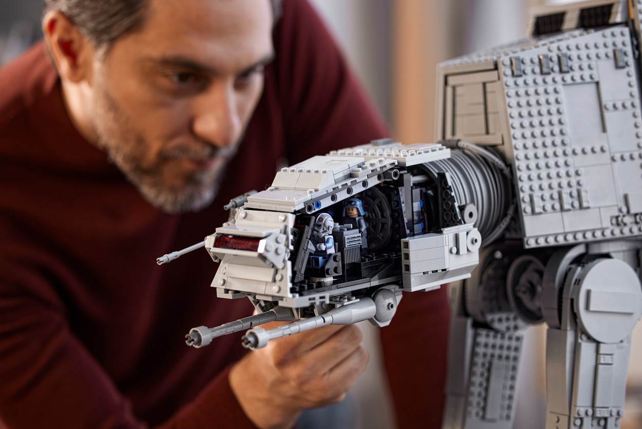  Lego Star Wars AT-AT (7).jpg 