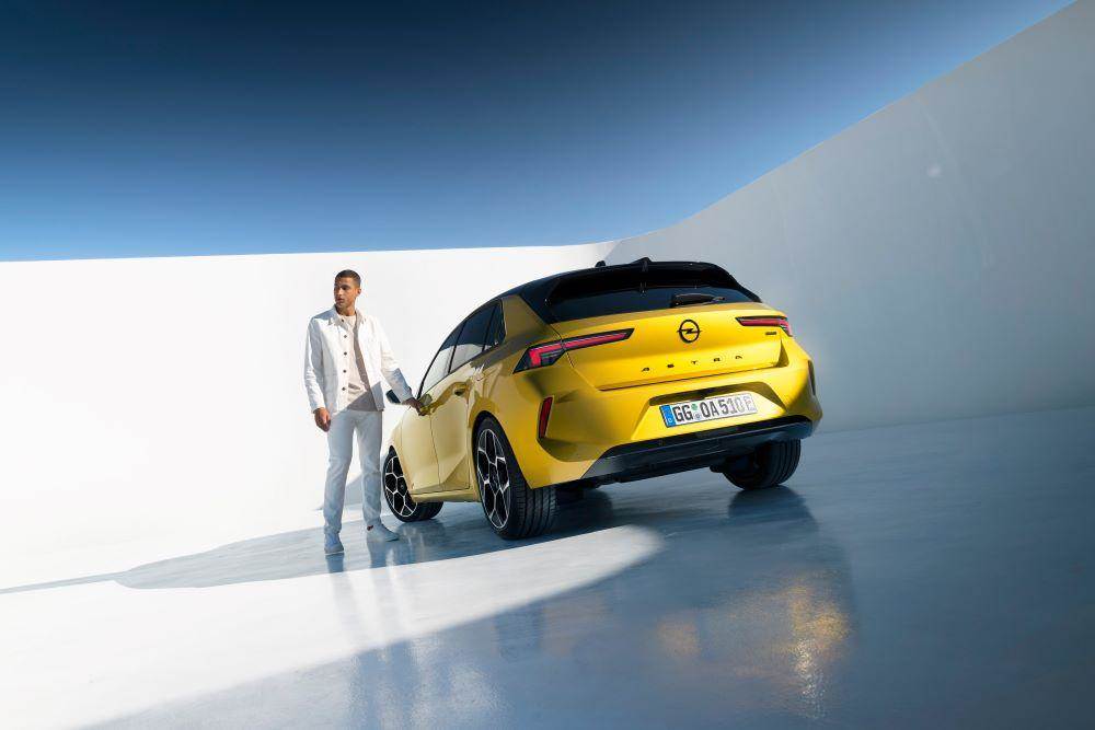  Opel Astra 2022 (1).jpg 
