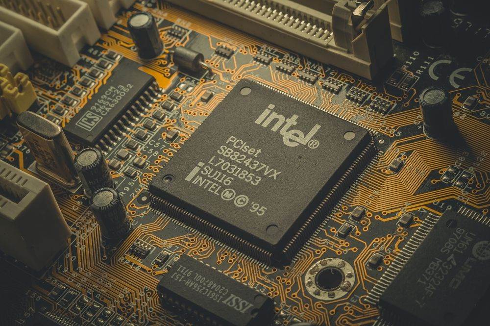  Intel chipset.jpg 