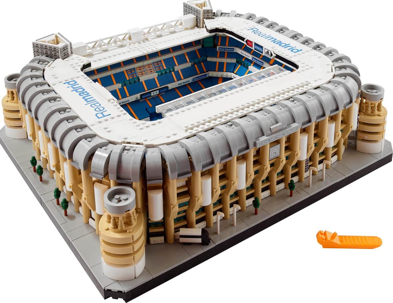  Lego Real Madrid Santiago Bernabéu Stadium (3).jpg 