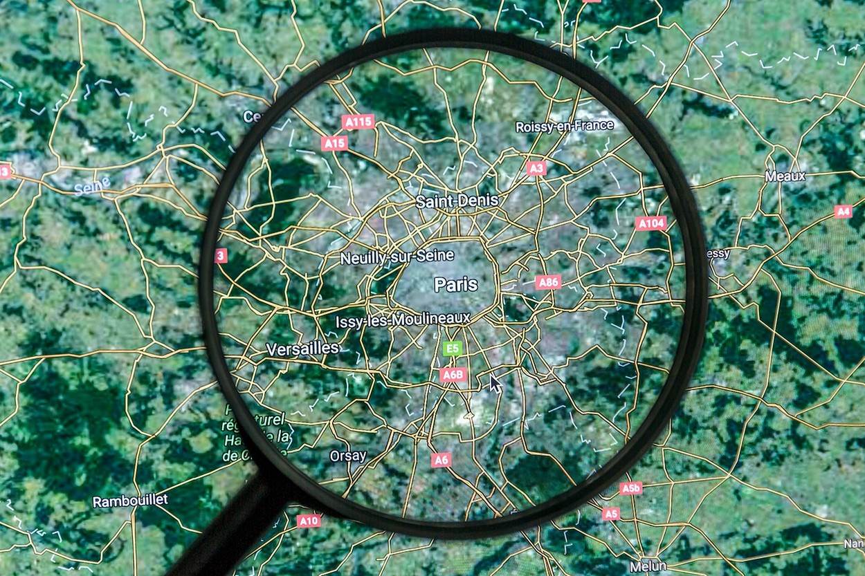  illustrative editorial map editorial google maps internet magnifying glass closeup close up destination city capital cartography online website paris france;Paris on Google Maps map europe;NOT_EDITORIAL_ONLY 