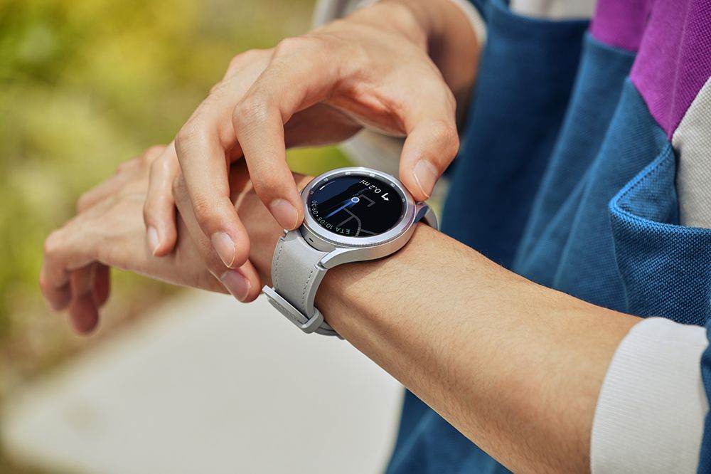  Samsung Galaxy_Watch4_main4.jpg 