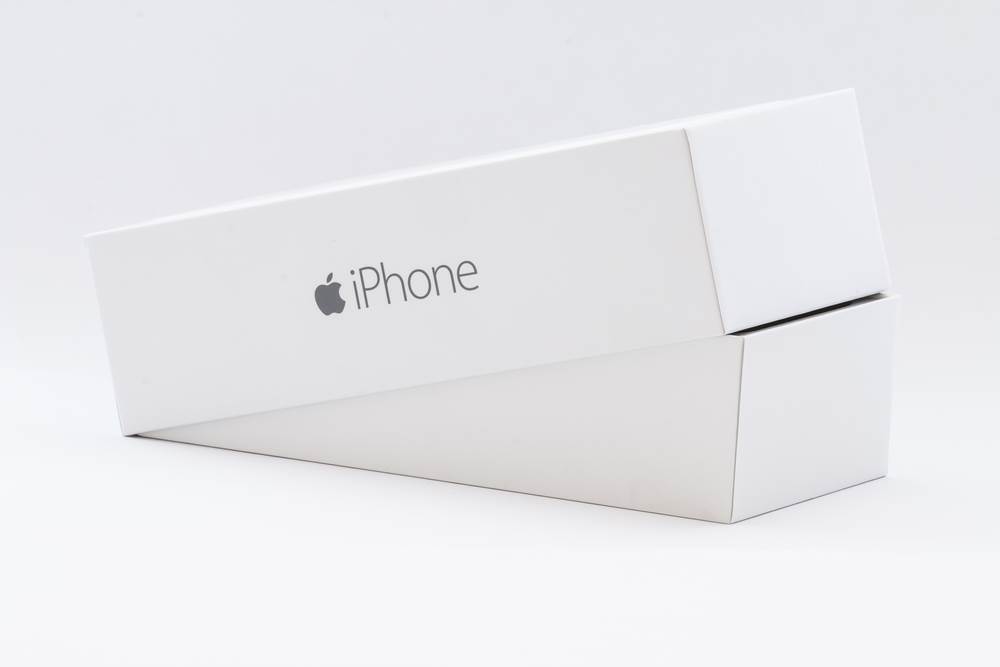 Apple iPhone kutija.jpg 