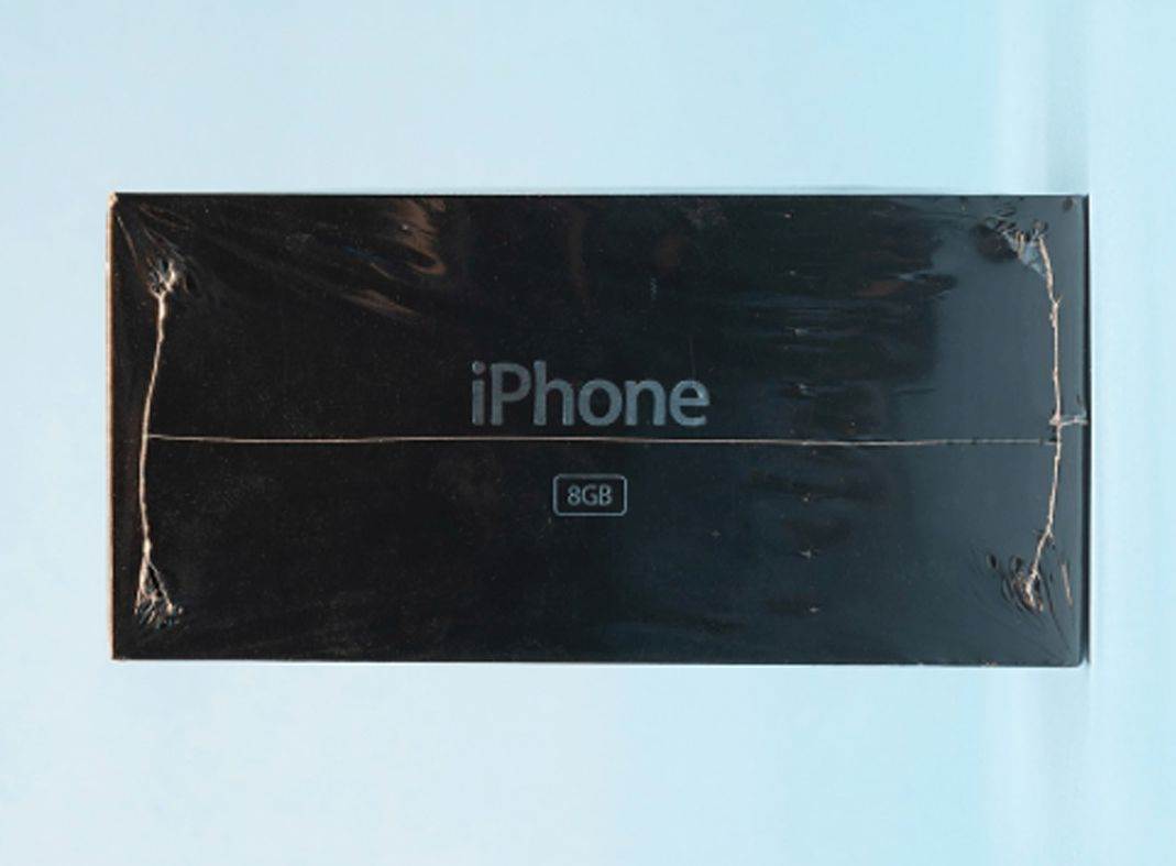  Apple iPhone 2G (1).jpg 