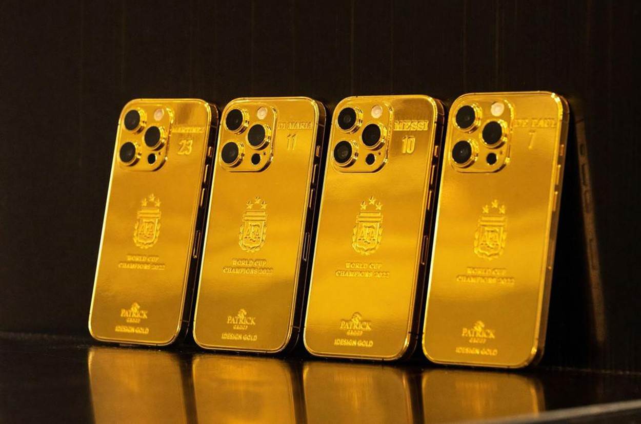  Zlatni Apple iPhone 14 Pro Messi Argentina (3).jpg 
