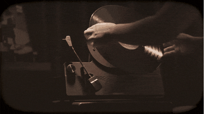  ToVerse gramofon (1).gif 