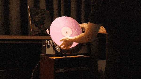  ToVerse gramofon (2).gif 