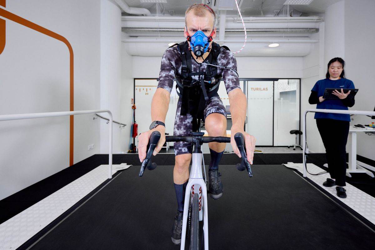  Multi-functional treadmill area-Cycling.jpg 