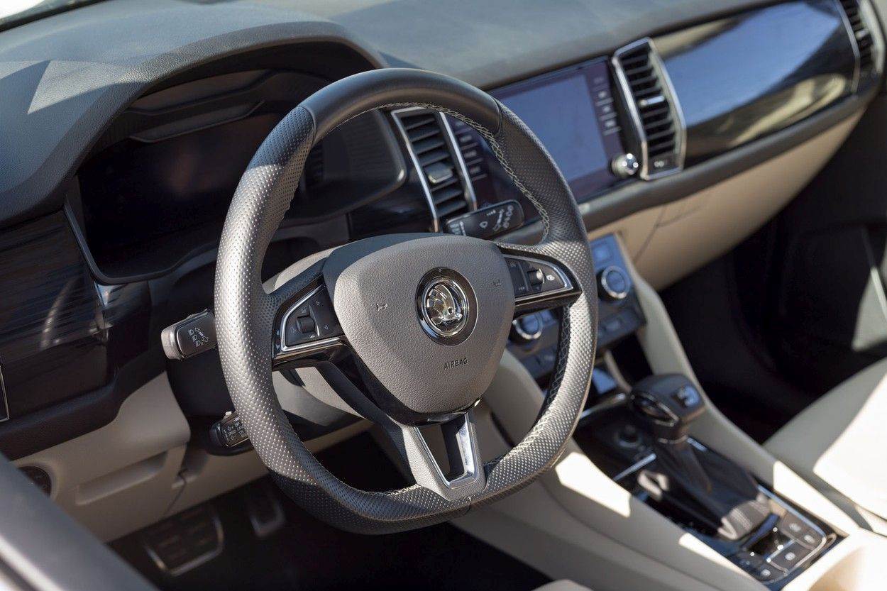  auto;automatic transmission;automobile;automotive;brown wood;bussines;car;chrome;climate;control;coupe;cruise;dashboard;display;editorial;equipment;horizontal;indicator;indoors;industrial;inner trim;interior;interior trem;izhevsk;kodiaq;leather;luxury;modern;motor;multimedia;new;nobody;onboard computer;plastic;russia;sedan;skoda;speedometer;steering wheel;switch;system;technology;transport;transportation;vag;vehicle;volkswagen auto group 