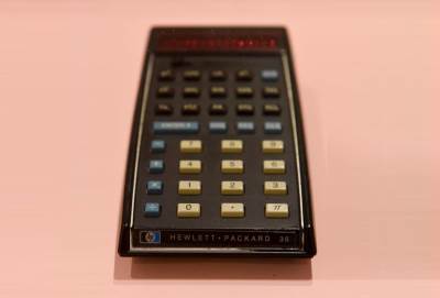 HP-35 kalkulator.jpg 