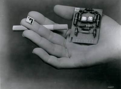 Tranzistor (1).jpg 